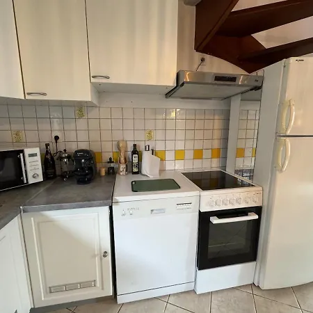 Ferienhaus Maison Typique Granvillaise A Pied Patio & Ping Pong Animaux Bienvenus Granville