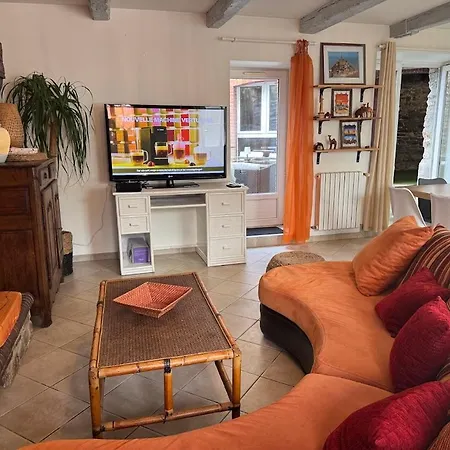 Maison Typique Granvillaise A Pied Patio & Ping Pong Animaux Bienvenus Ferienhaus
