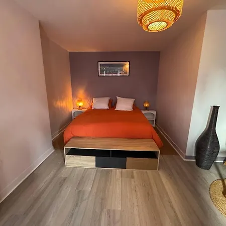Ferienhaus Maison Typique Granvillaise A Pied Patio & Ping Pong Animaux Bienvenus